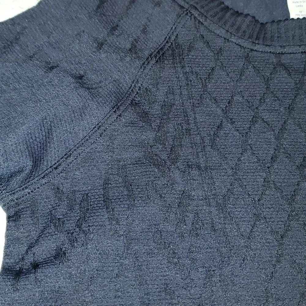 Lululemon Restless Pullover Crewneck Thumbholes Midnight Navy Womens Size 2 NWT - Picture 5 of 16